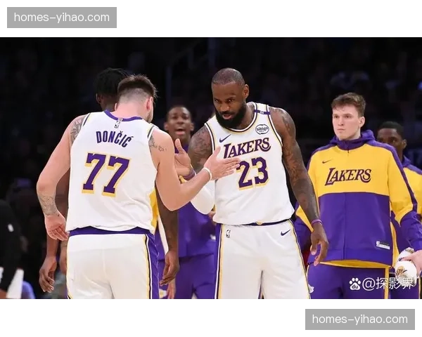 火箭G1遭湖人命中率60.6%击穿 首节防守崩盘失分78.9%